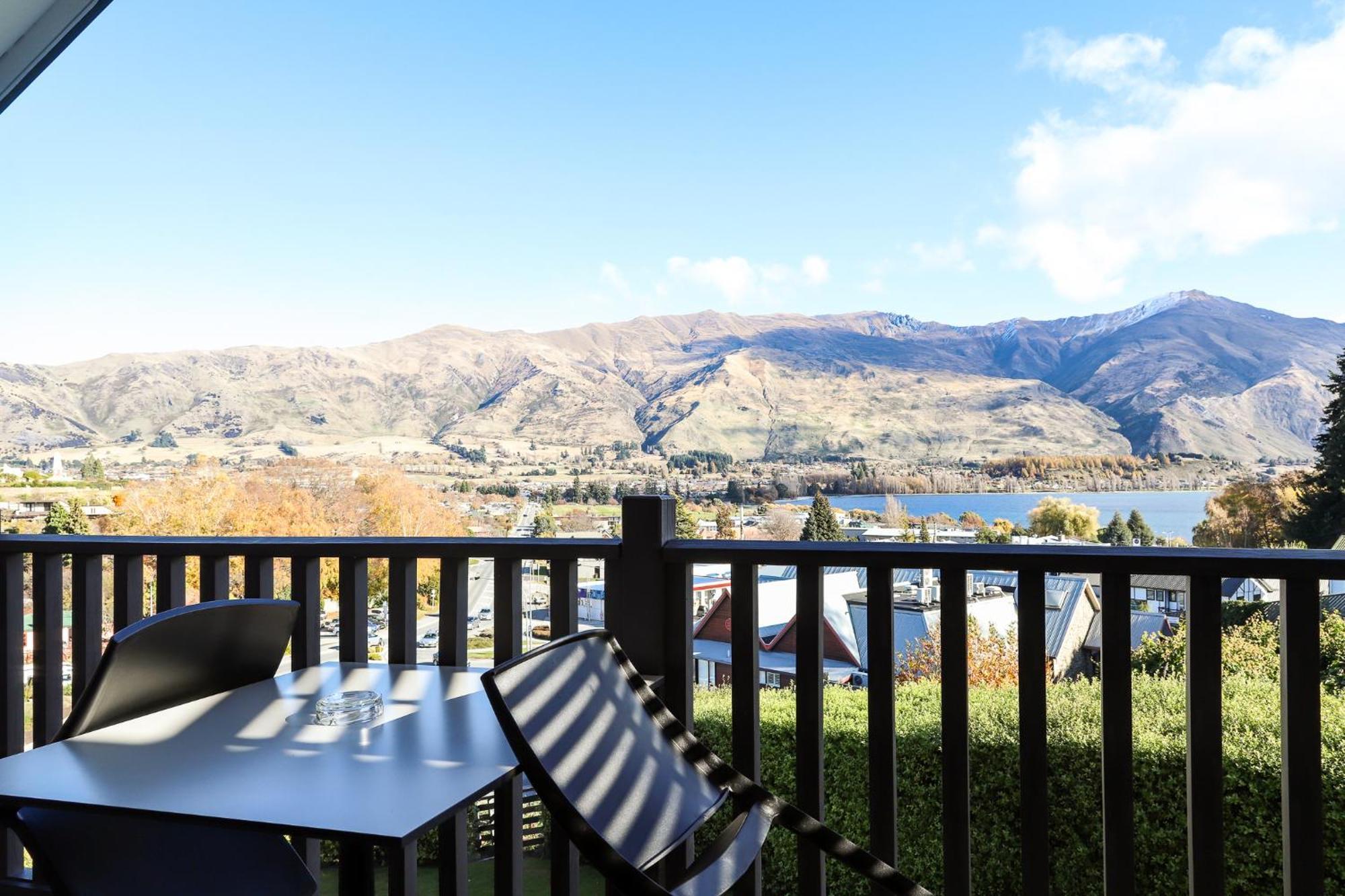 Ride Base Wanaka Apartments Екстериор снимка