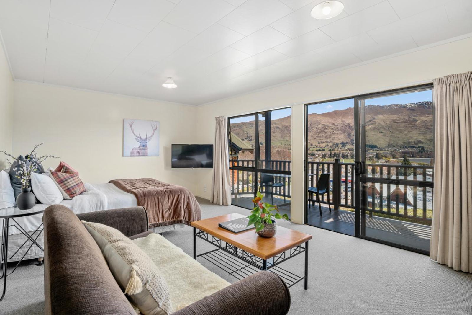 Ride Base Wanaka Apartments Екстериор снимка