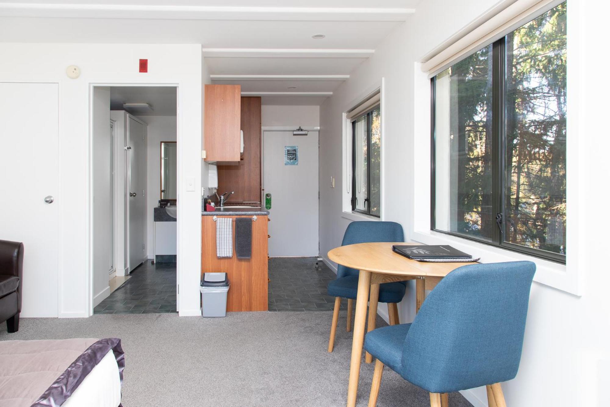 Ride Base Wanaka Apartments Екстериор снимка