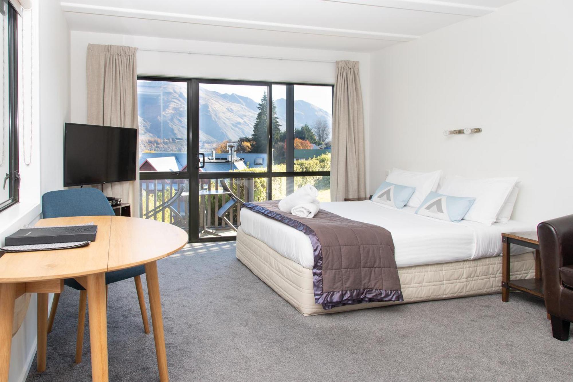 Ride Base Wanaka Apartments Екстериор снимка