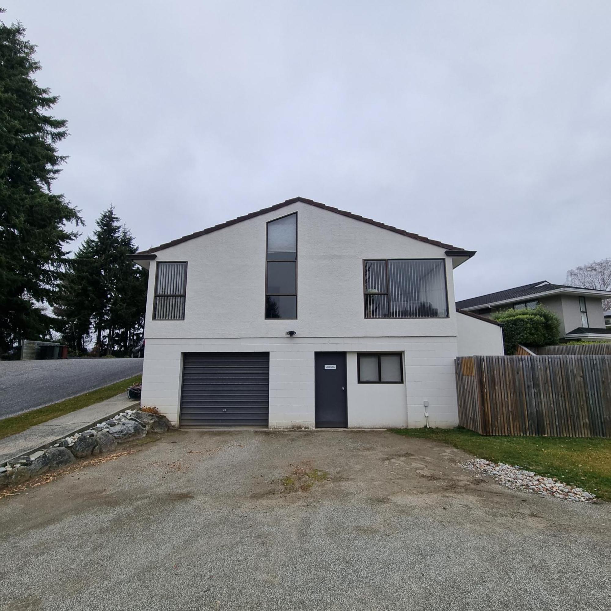 Ride Base Wanaka Apartments Екстериор снимка